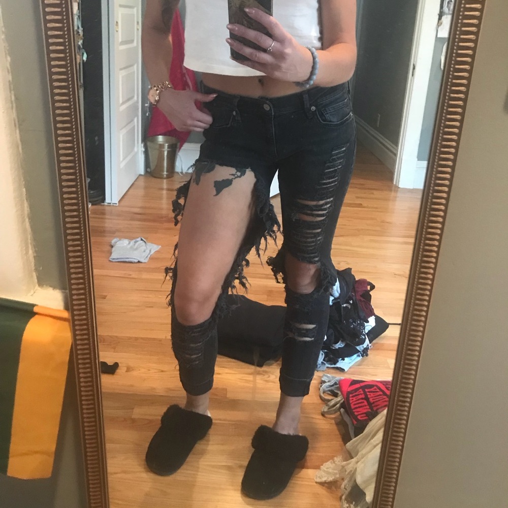 Shredded Black jeans